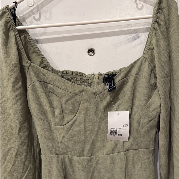 Green Long Sleeve Square Neck Sundress - Picture 2 of 5